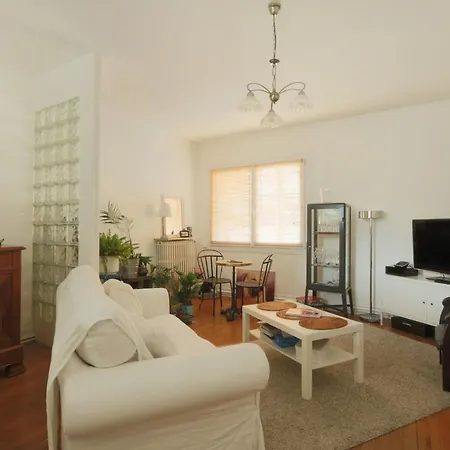 公寓 Beautiful And Spacious Flat #tours #train Station #parking